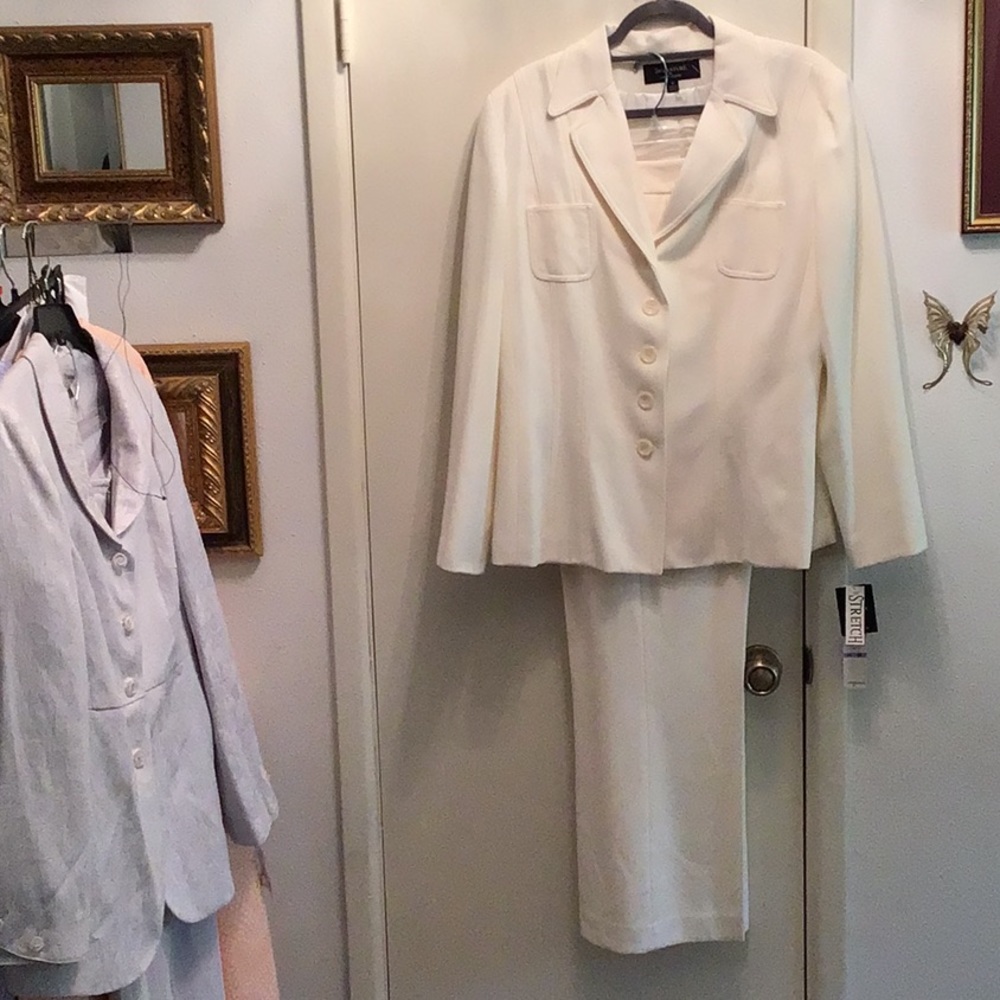 Women Pant Suit